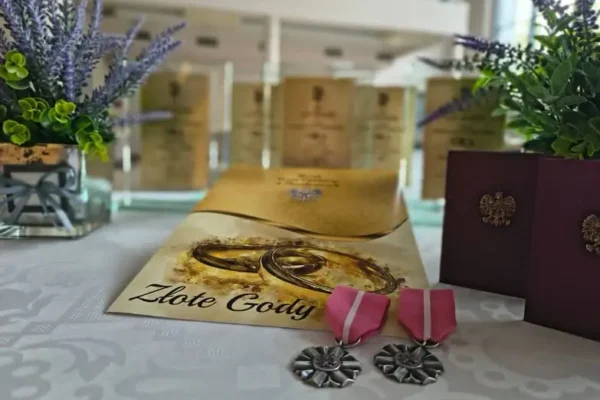 Medal za Długoletnie Pożycie Małżeńskie – gmina Kamieniec apeluje o zgłoszenia Jubilatów