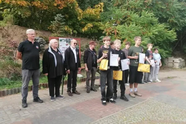 Uczeń z Tarnowskich Gór najlepszy w turnieju strzeleckim „Pięciuset strzelców na pięćsetlecie”