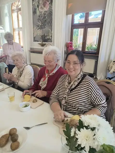 Radzionków: seniorzy i osoby z niepełnosprawnościami łączą siły w lokalnych inicjatywach